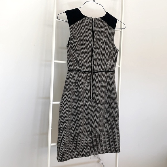 🦄 **HOST PICK- PETITE DEPT!!** Banana Republic herringbone lined contour dress - Picture 6 of 11